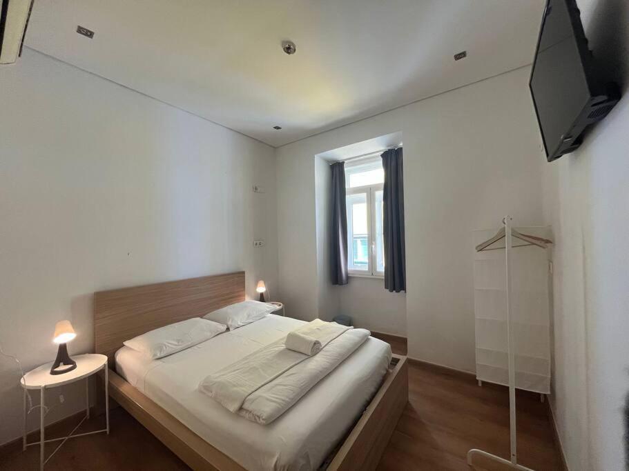 3 Bedroom Apartment - Bairro Alto Residence Lisbon Luaran gambar