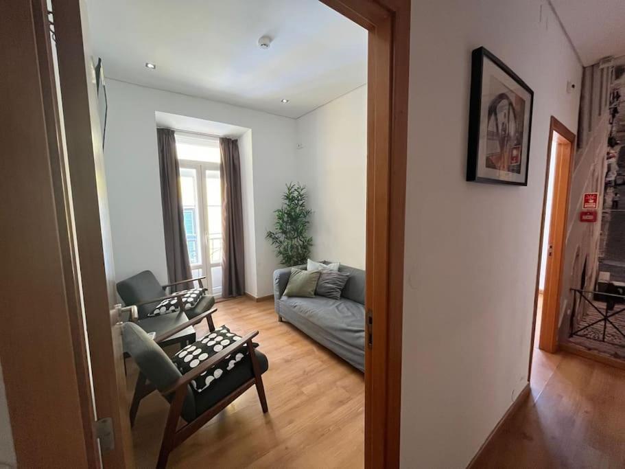 3 Bedroom Apartment - Bairro Alto Residence Lisbon Luaran gambar